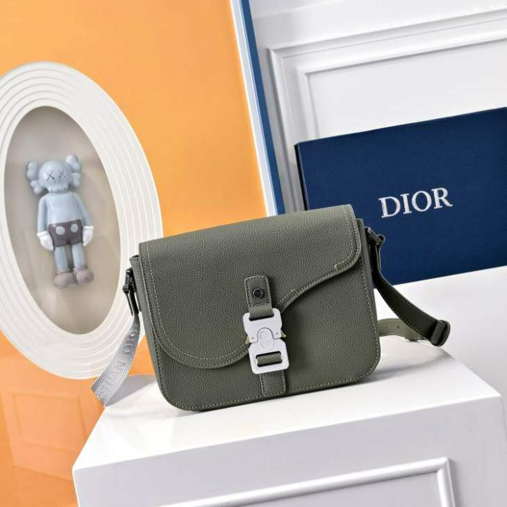 Picture of Dior Mens Bags _SKUfw239224057fw